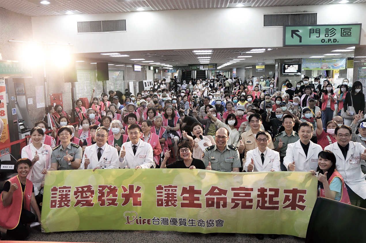 院部長官與現場與會佳賓合影